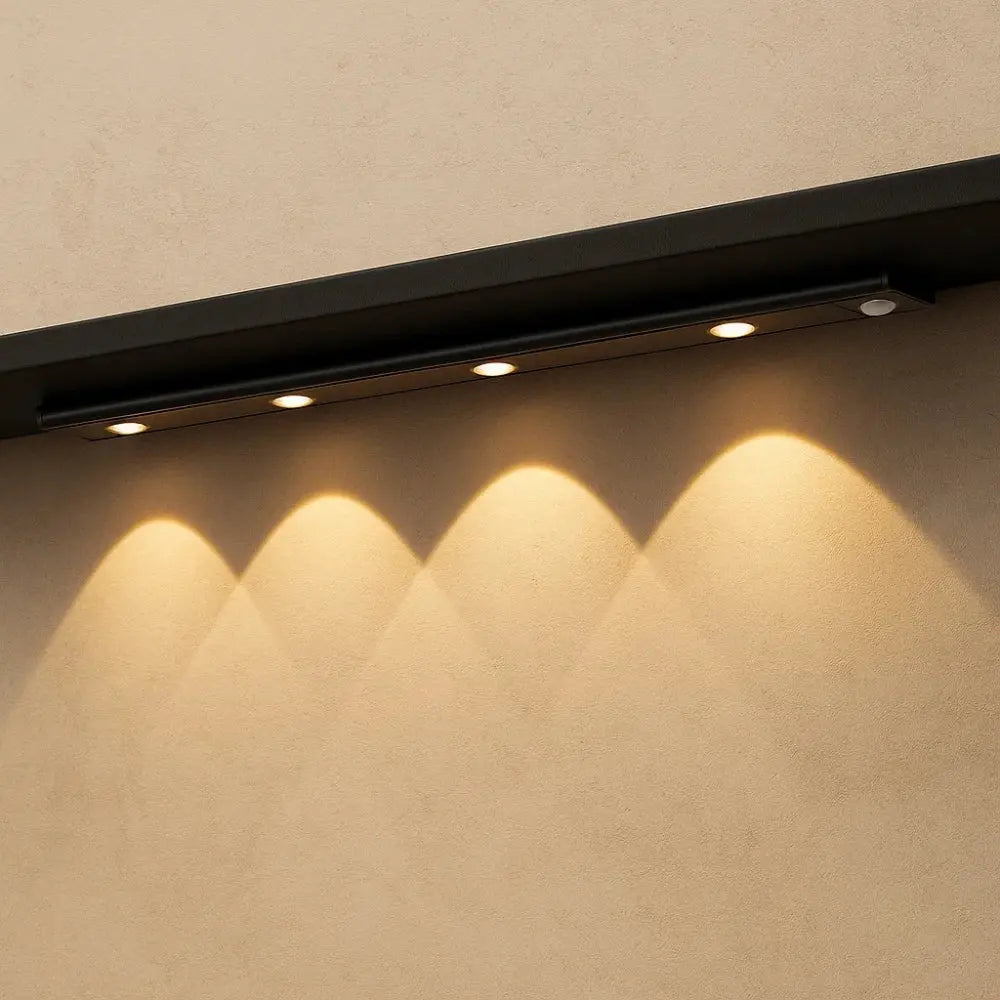 Applique Luminaire Cuisine - Éclat Subtil | Lumoria - 40 cm / Noir | Delvanie