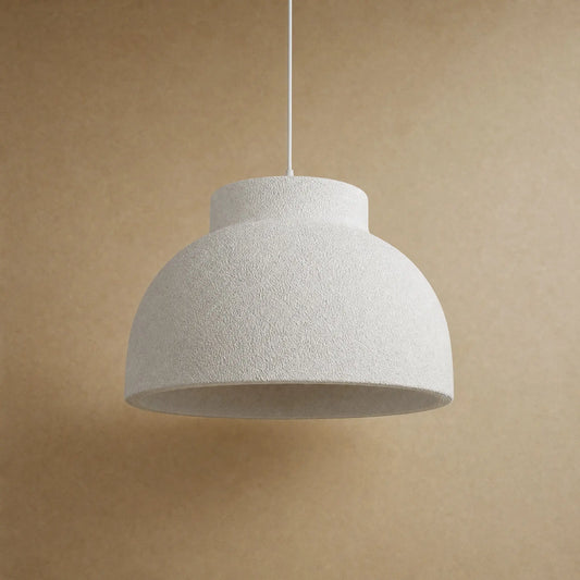 Lustre chambre wabi-sabi Nivoya blanc, dôme crépi sculpté à la main | Delvanie
