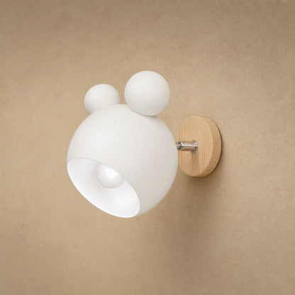 Applique murale avec interrupteur Nemuria blanche, globe laqué et platine en bois clair | Delvanie