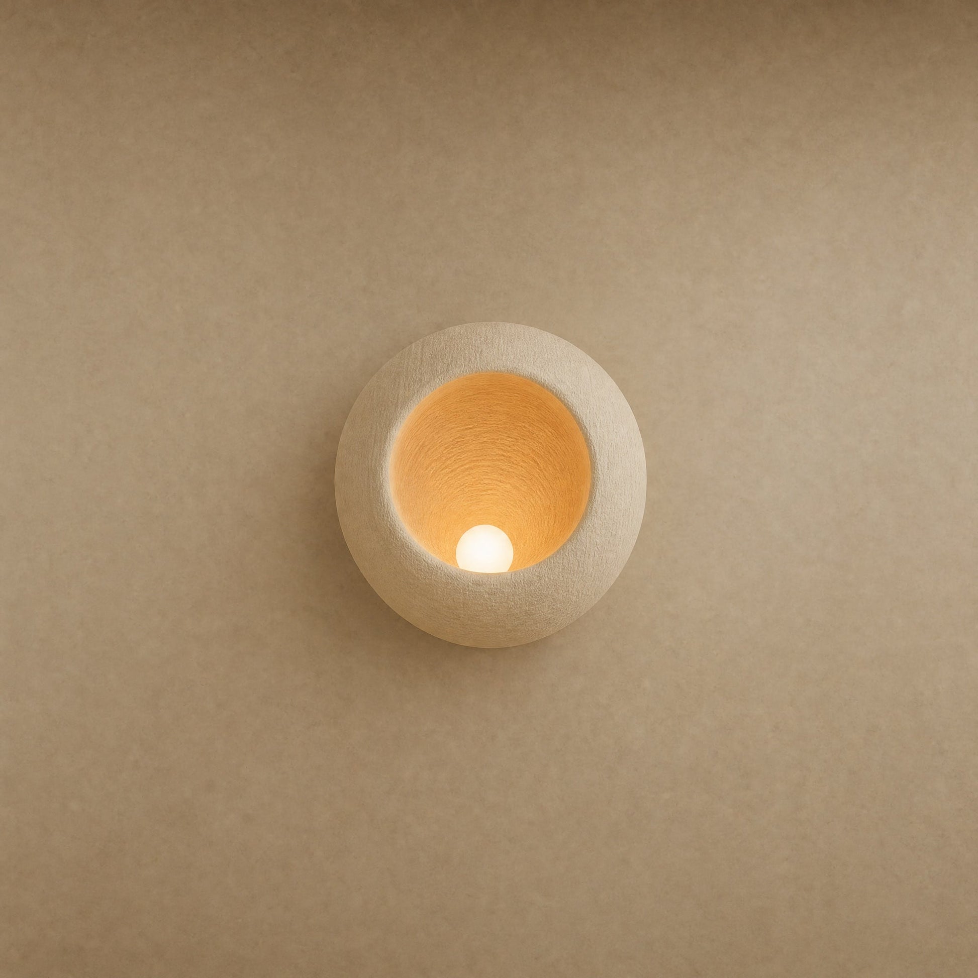 Lampe de chevet murale Sakumi, coque Nid écrue de 30 x 28,5 cm allumée | Delvanie