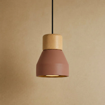 Suspension béton Terracotta à cône brut et cylindre de bois clair | Delvanie